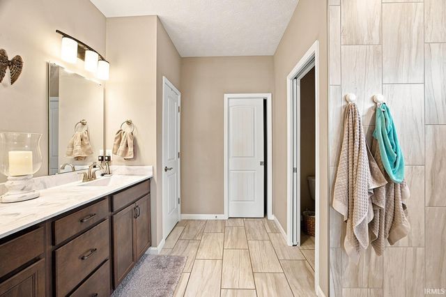 4336 Admirals Cove Drive, Lafayette, IN 47909