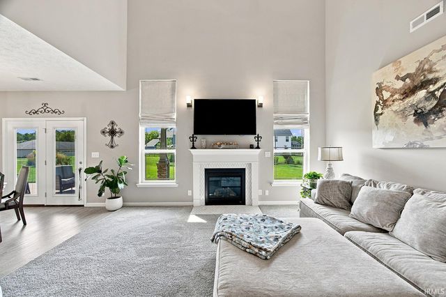 4336 Admirals Cove Drive, Lafayette, IN 47909