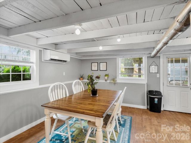 140 Locust Grove Road, Weaverville, NC 28787