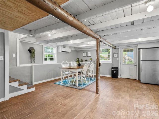 140 Locust Grove Road, Weaverville, NC 28787