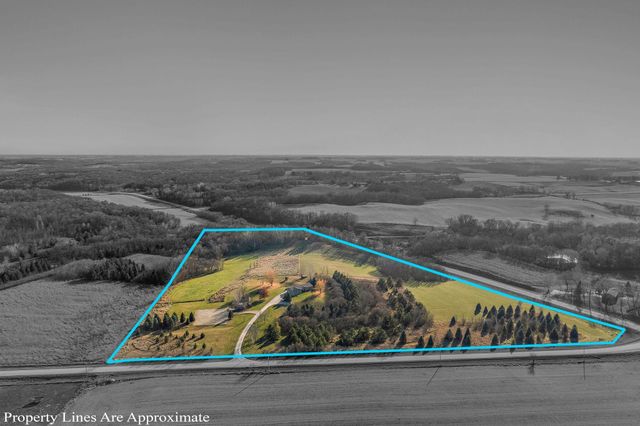 9528 115th Street NW, New Haven Twp, MN 55963