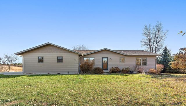 9528 115th Street NW, New Haven Twp, MN 55963