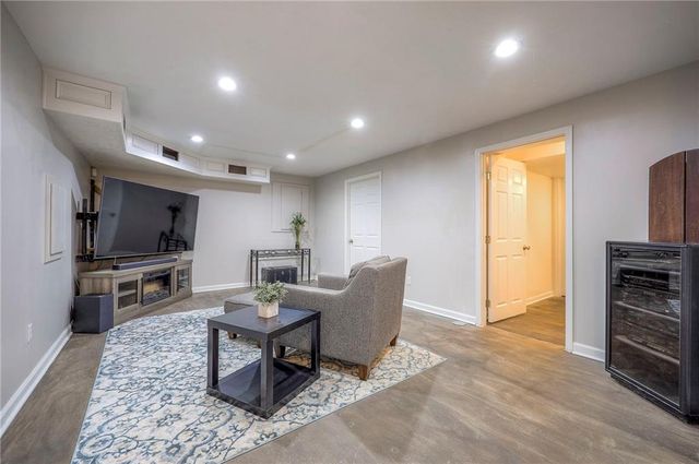 15512 S Alden Street, Olathe, KS 66062