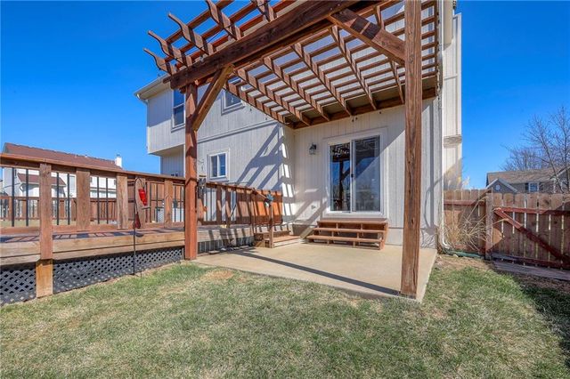 15512 S Alden Street, Olathe, KS 66062