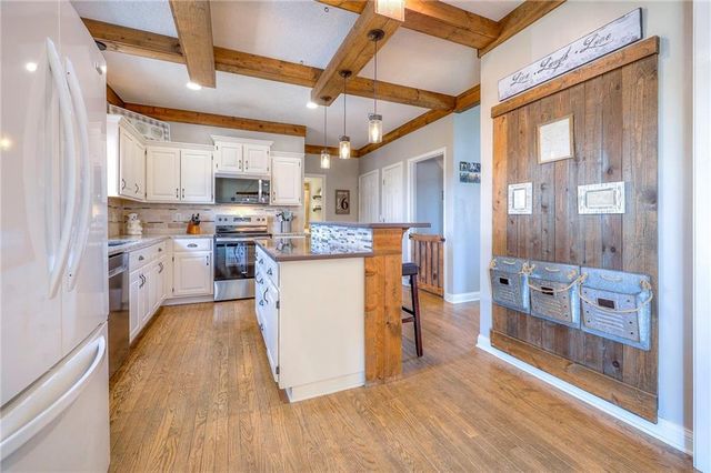 15512 S Alden Street, Olathe, KS 66062