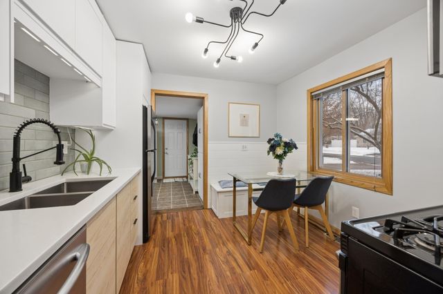 417 105th Lane NW, Coon Rapids, MN 55448