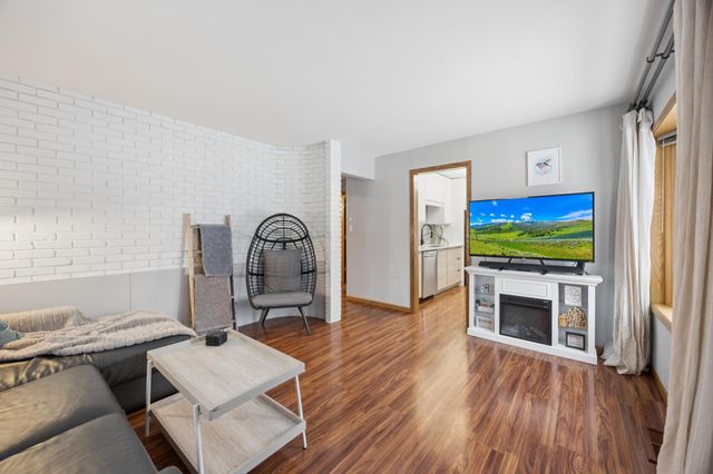 417 105th Lane NW, Coon Rapids, MN 55448