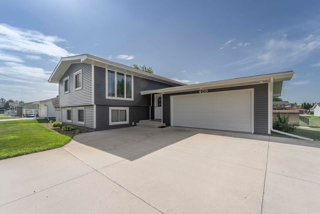 409 U Lane, Dike, IA 50624