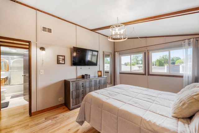 409 U Lane, Dike, IA 50624