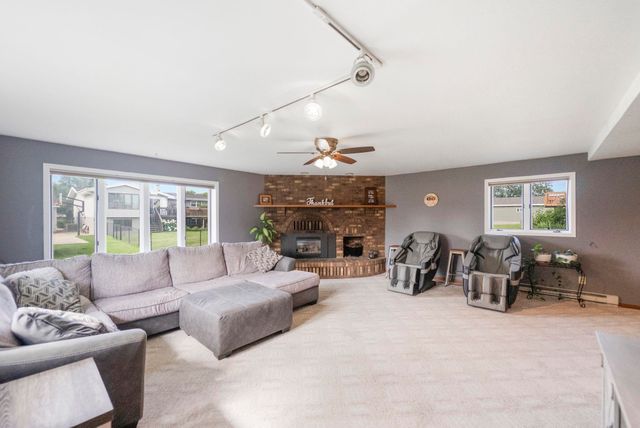 409 U Lane, Dike, IA 50624