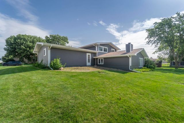 409 U Lane, Dike, IA 50624