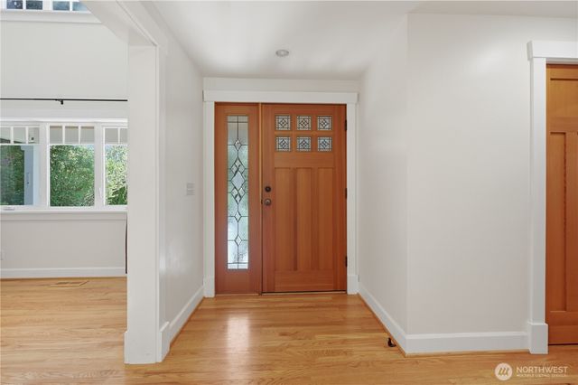 10630 NE 18th Street, Bellevue, WA 98004