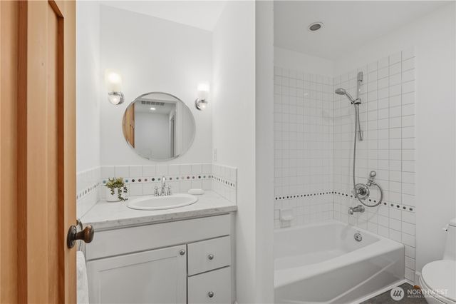10630 NE 18th Street, Bellevue, WA 98004