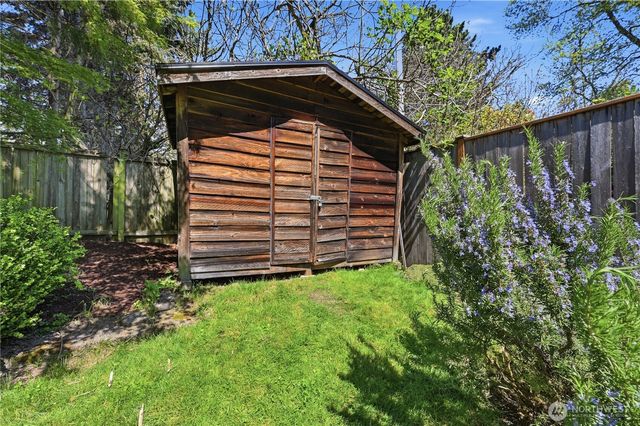 10630 NE 18th Street, Bellevue, WA 98004