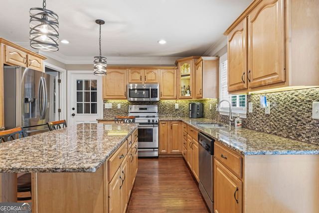25 Pates Lake Way, Hampton, GA 30228