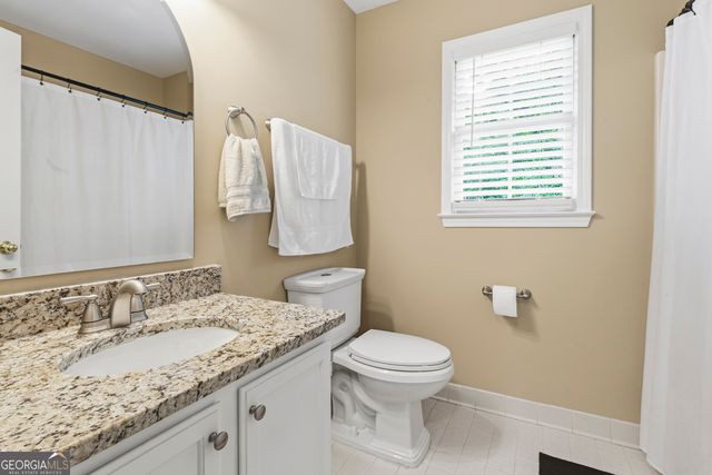 25 Pates Lake Way, Hampton, GA 30228