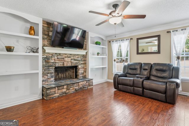 25 Pates Lake Way, Hampton, GA 30228