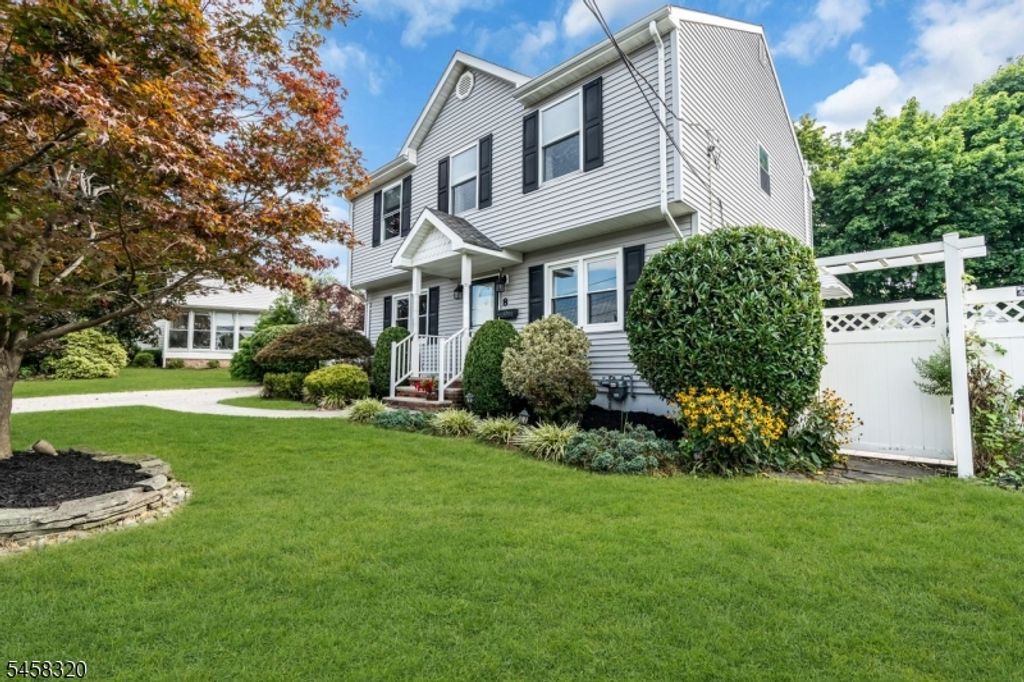 8 Highview Rd, East Brunswick Twp., NJ 08816 — photo 2