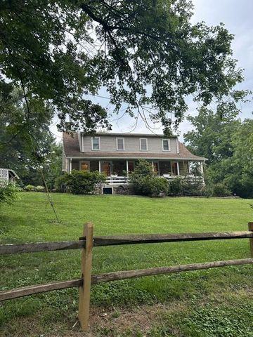 450 KOHLER SCHOOL RD, New Oxford, PA 17350