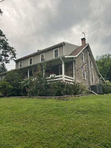 450 KOHLER SCHOOL RD, New Oxford, PA 17350