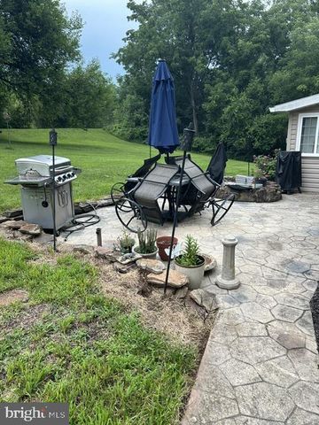 450 KOHLER SCHOOL RD, New Oxford, PA 17350