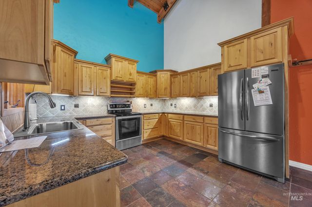 10424 Duck Lane, Nampa, ID 83686