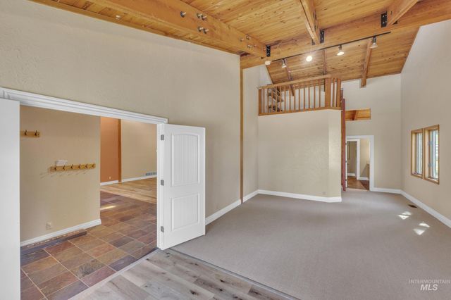 10424 Duck Lane, Nampa, ID 83686