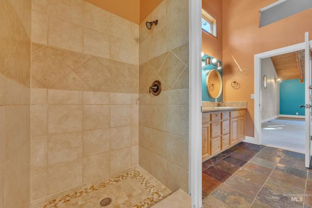 10424 Duck Lane, Nampa, ID 83686