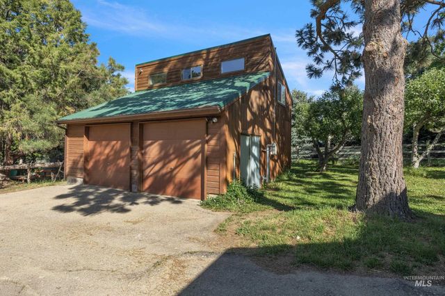 10424 Duck Lane, Nampa, ID 83686