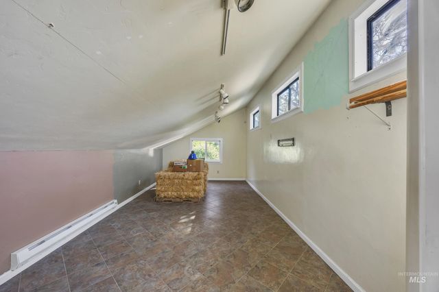 10424 Duck Lane, Nampa, ID 83686