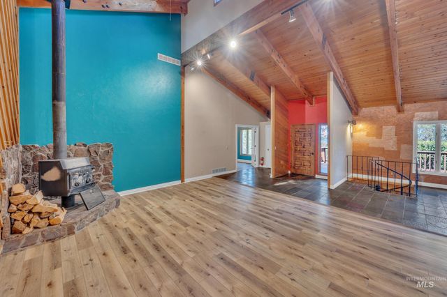 10424 Duck Lane, Nampa, ID 83686
