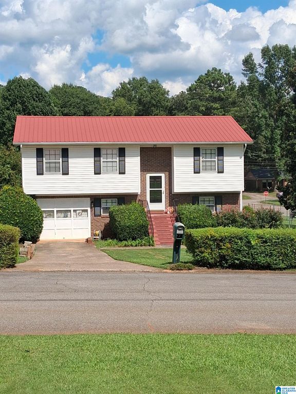 1306 POINTER DRIVE SW, Jacksonville, AL 36265