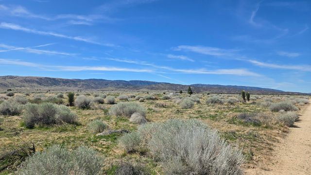 Ave E, Vicinity 193rd St West, Fairmont, CA 93536