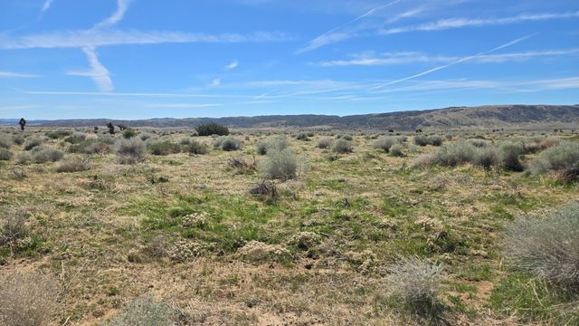 Ave E, Vicinity 193rd St West, Fairmont, CA 93536