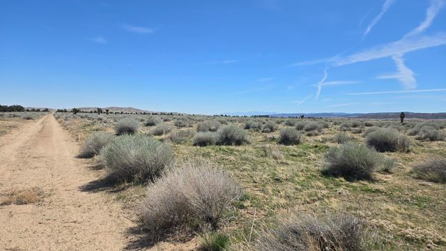 Ave E, Vicinity 193rd St West, Fairmont, CA 93536