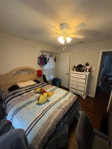 2502 E Overton Road, Dallas, TX 75216
