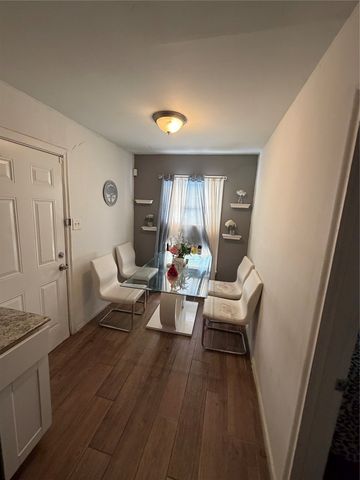 2502 E Overton Road, Dallas, TX 75216
