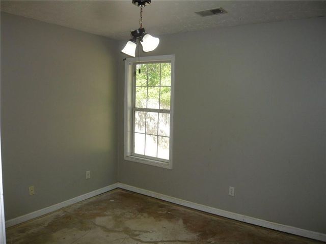 1677 Summit Creek SW, Loganville, GA 30052