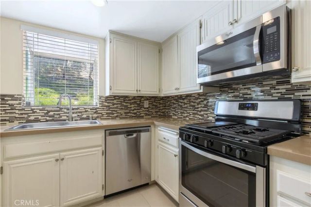 26901 Rainbow Glen Drive 643, Canyon Country, CA 91351