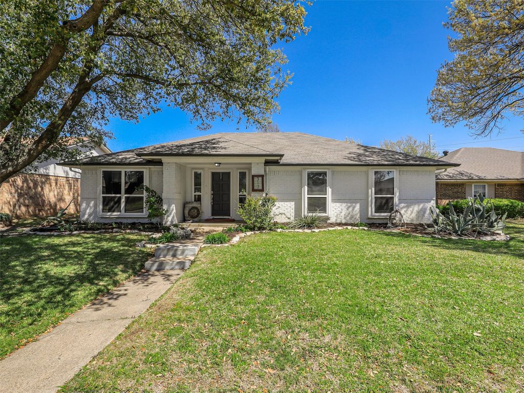 317 Stillmeadow Drive, Garland, TX 75040