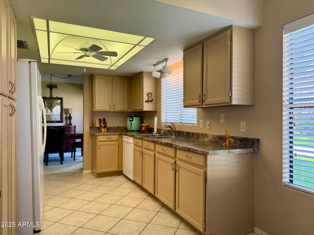 9428 W McRae Way, Peoria, AZ 85382