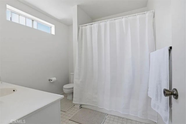 2483 Country, Santa Maria, CA 93455