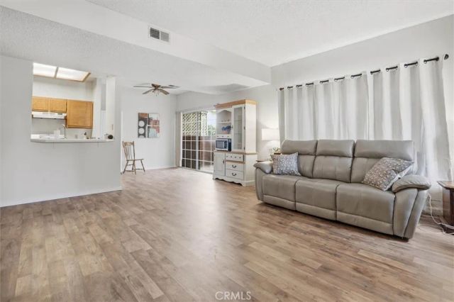 2483 Country, Santa Maria, CA 93455