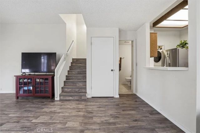 2483 Country, Santa Maria, CA 93455