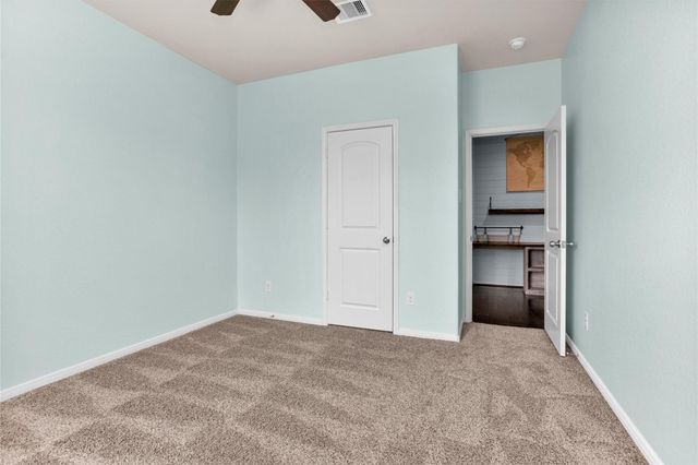 9222 White Tail Drive, Conroe, TX 77303