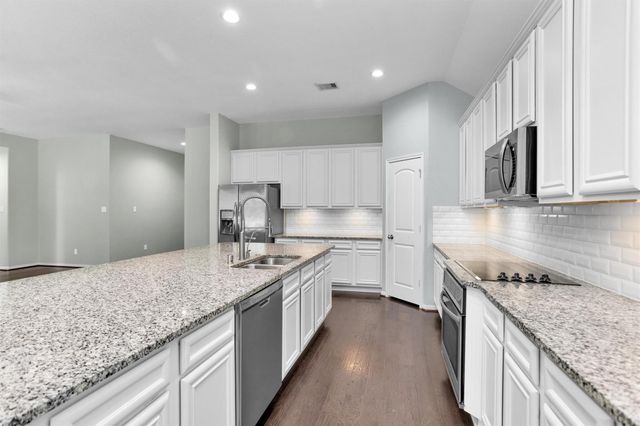 9222 White Tail Drive, Conroe, TX 77303