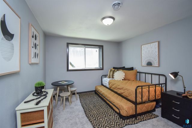 416 E Cairos Pl Place, Brandon, SD 57005