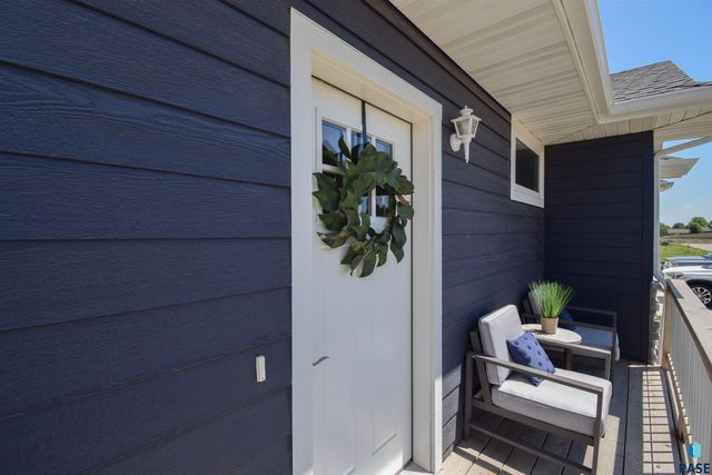 416 E Cairos Pl Place, Brandon, SD 57005