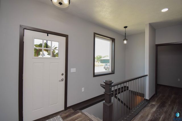 416 E Cairos Pl Place, Brandon, SD 57005