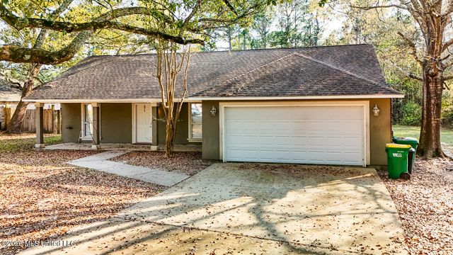 7117 Oakhurst Drive, Ocean Springs, MS 39564